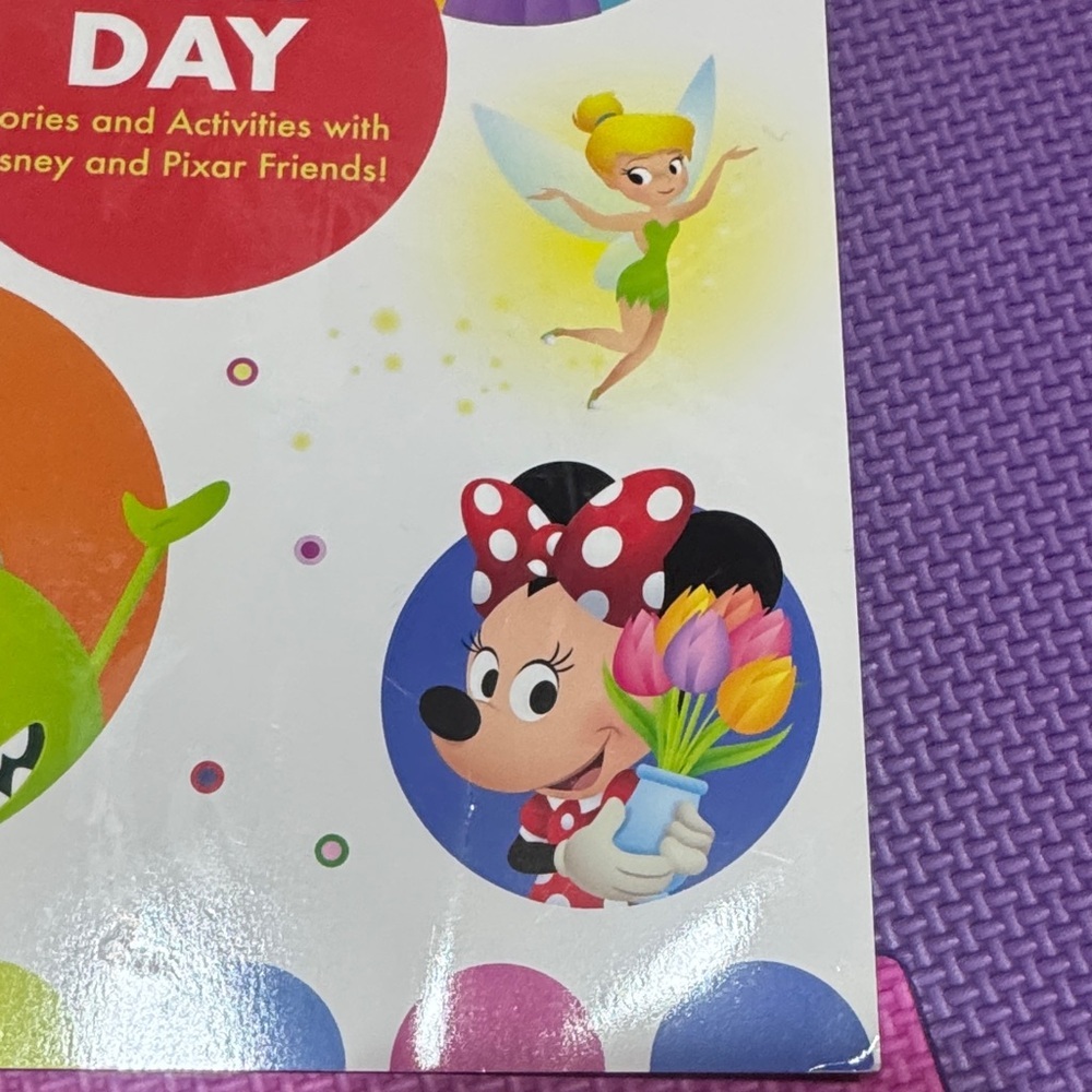 Disney Baby Colorful Board Books Collection - Picture 11 of 11